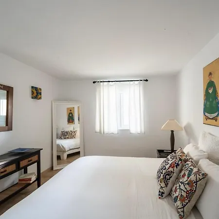 Bluerock By Mykonos Mood *